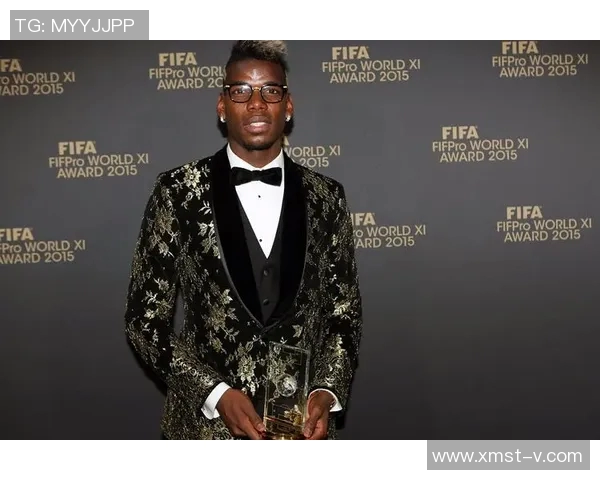 足球明星的西装风格揭秘时尚与运动的完美结合